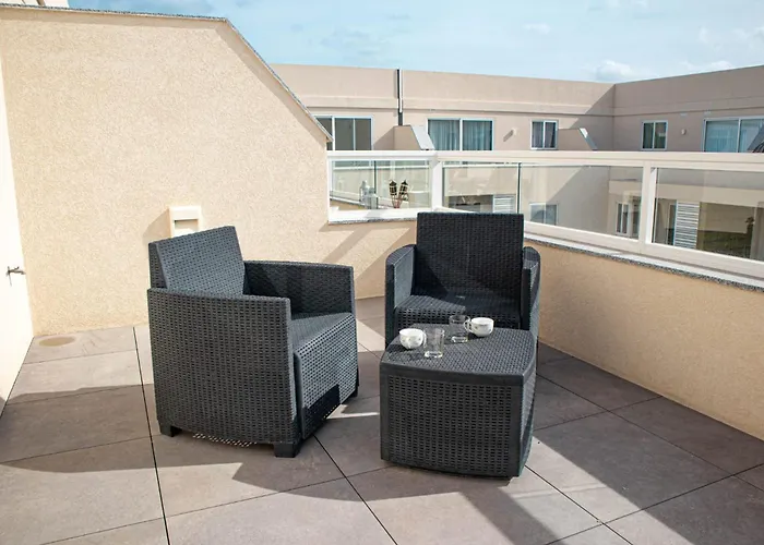 Brend New One Bedroom Penthouse * St. Paul's Bay